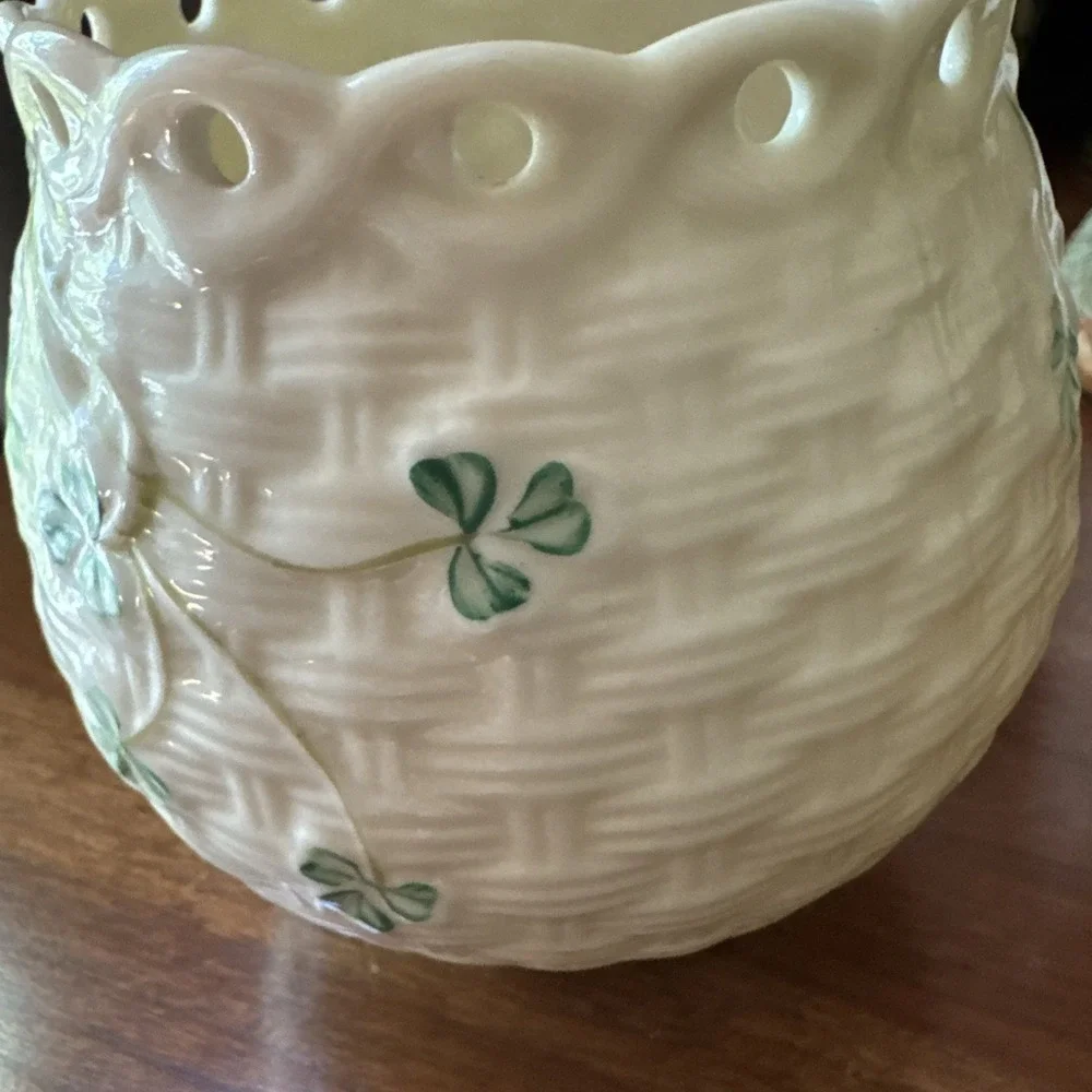 Belleek authentic vintage